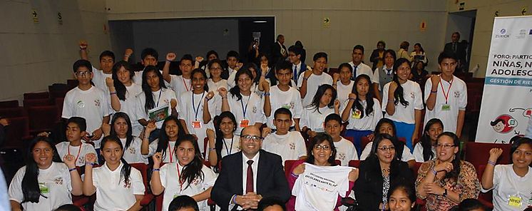 Escolares ante el FEN Estudiantes solicitan participar en las acciones de prevenci�n y preparaci�n ante Riesgos de Desastres